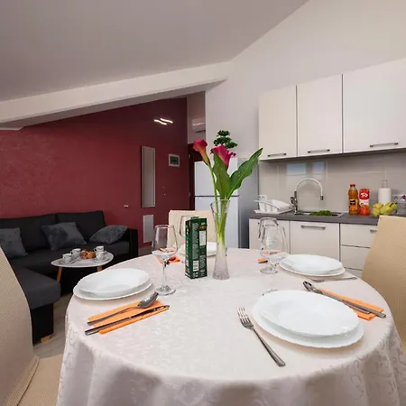 2 Bedroom Gorgeous In